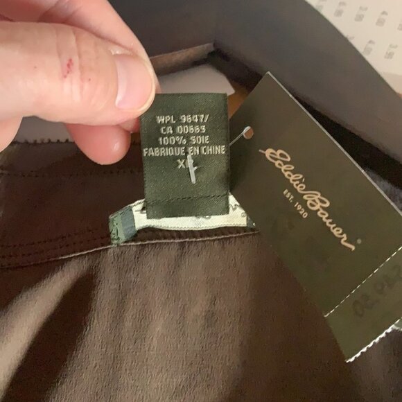 NWT Eddie Bauer 100% Silk Sleeveless Brown Relaxed Slip V Neck Top XSmall - Picture 10 of 12